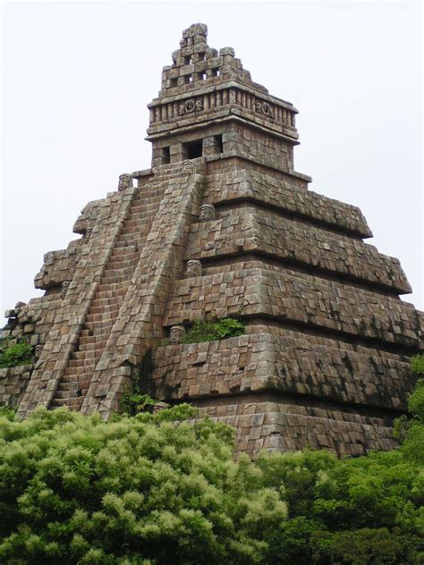 Aztec Temple Novibet